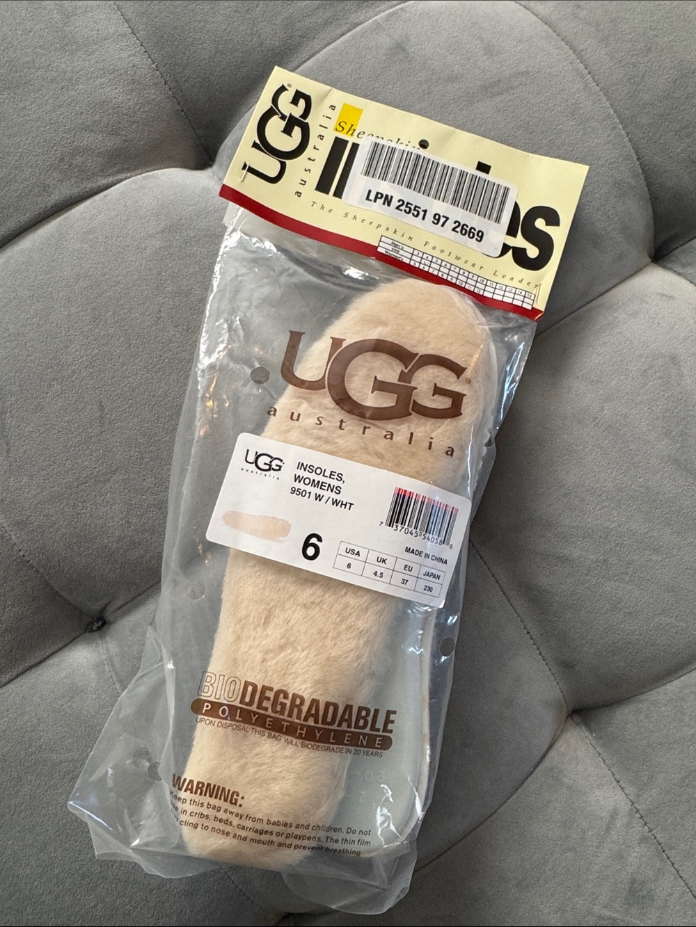 Authentic Brand New Uggs Sheepskin Boot Insoles Size 6